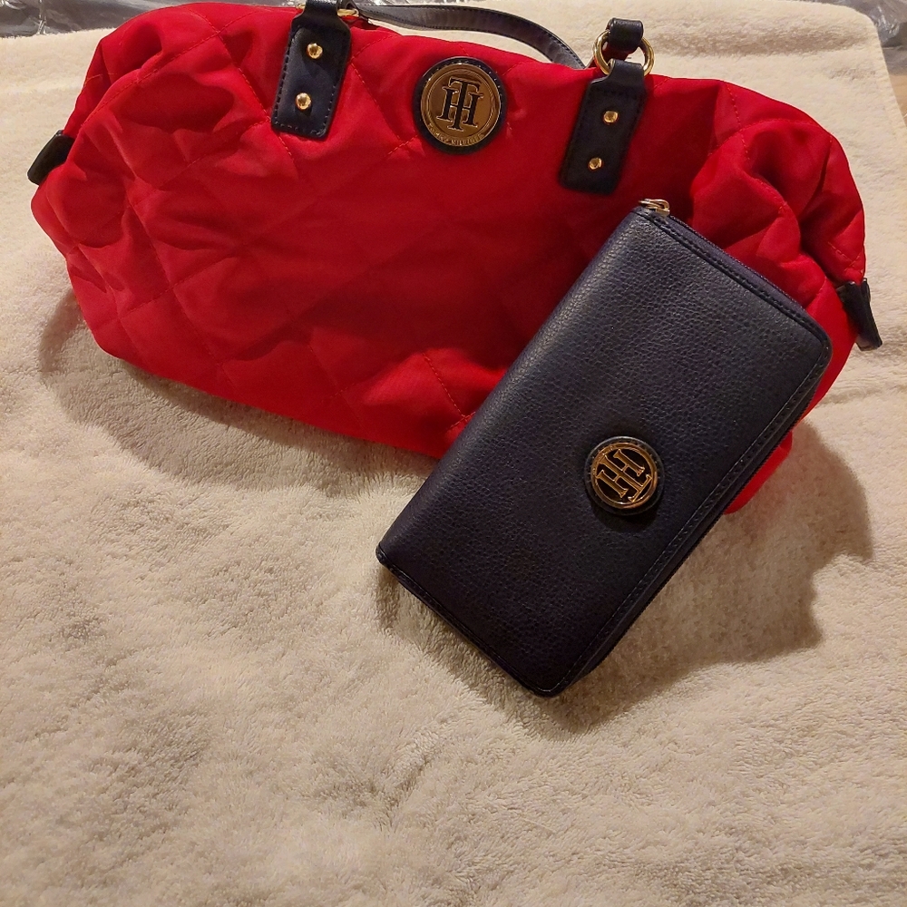 Tommy Hilfiger Bag with Wallet